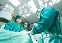 Kto decyduje o wypadku w pracy?