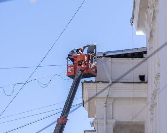 Ile kosztuje nowa ładowarką teleskopowa Manitou